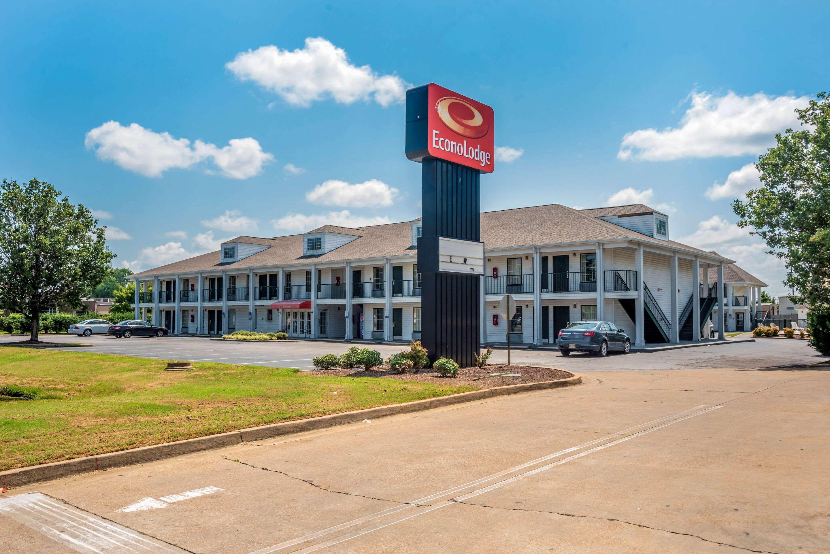 Econo Lodge Тупело Экстерьер фото